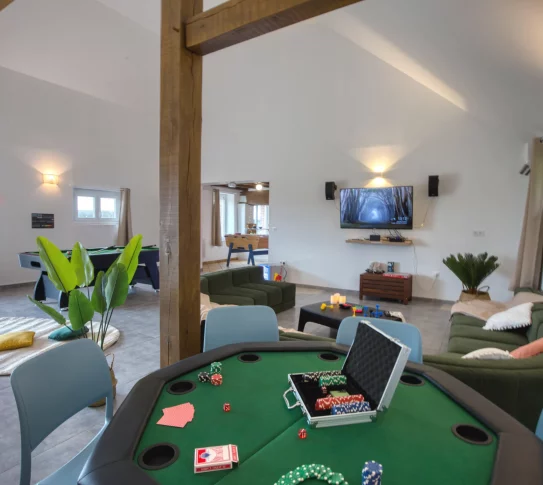 Airbnb Villa EVG - Jeux de Poker